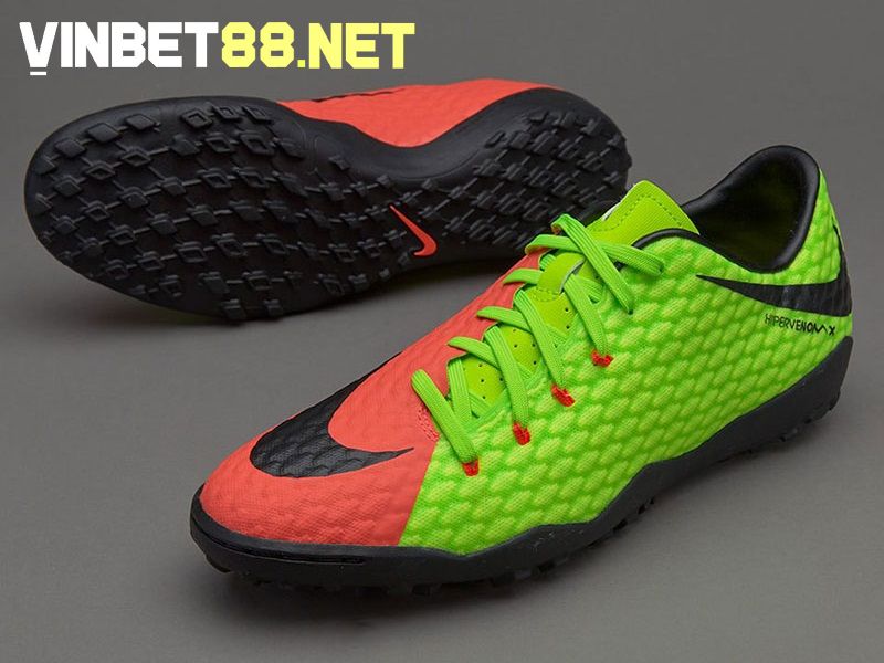 Cột dây giày chữ giấu nút không lo tụt